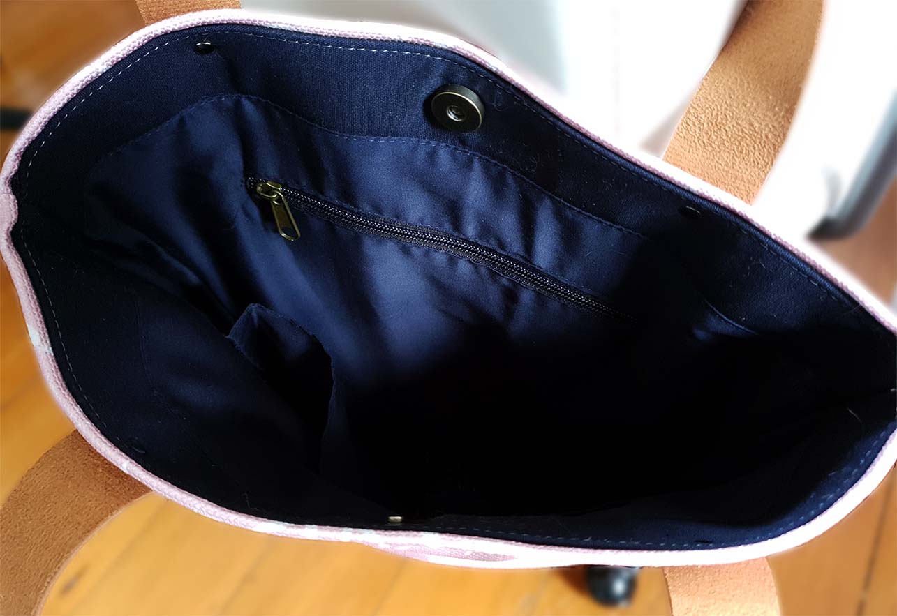 Photo of interior navy lining of tote and market tote bag